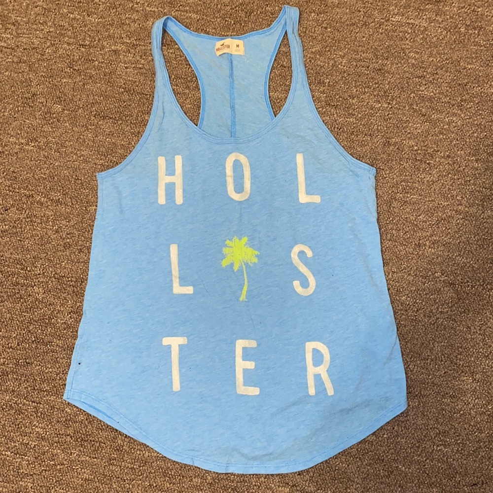 Women’s Hollister tank